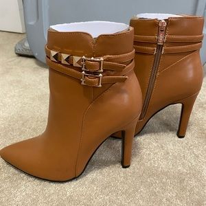 Light brown low boots - brand new